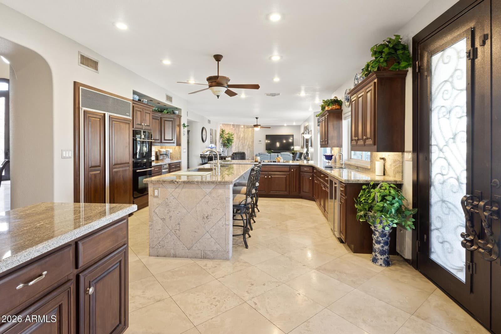 5866 W Del Lago Circle, Glendale, AZ 85308 — photo 9 of 98