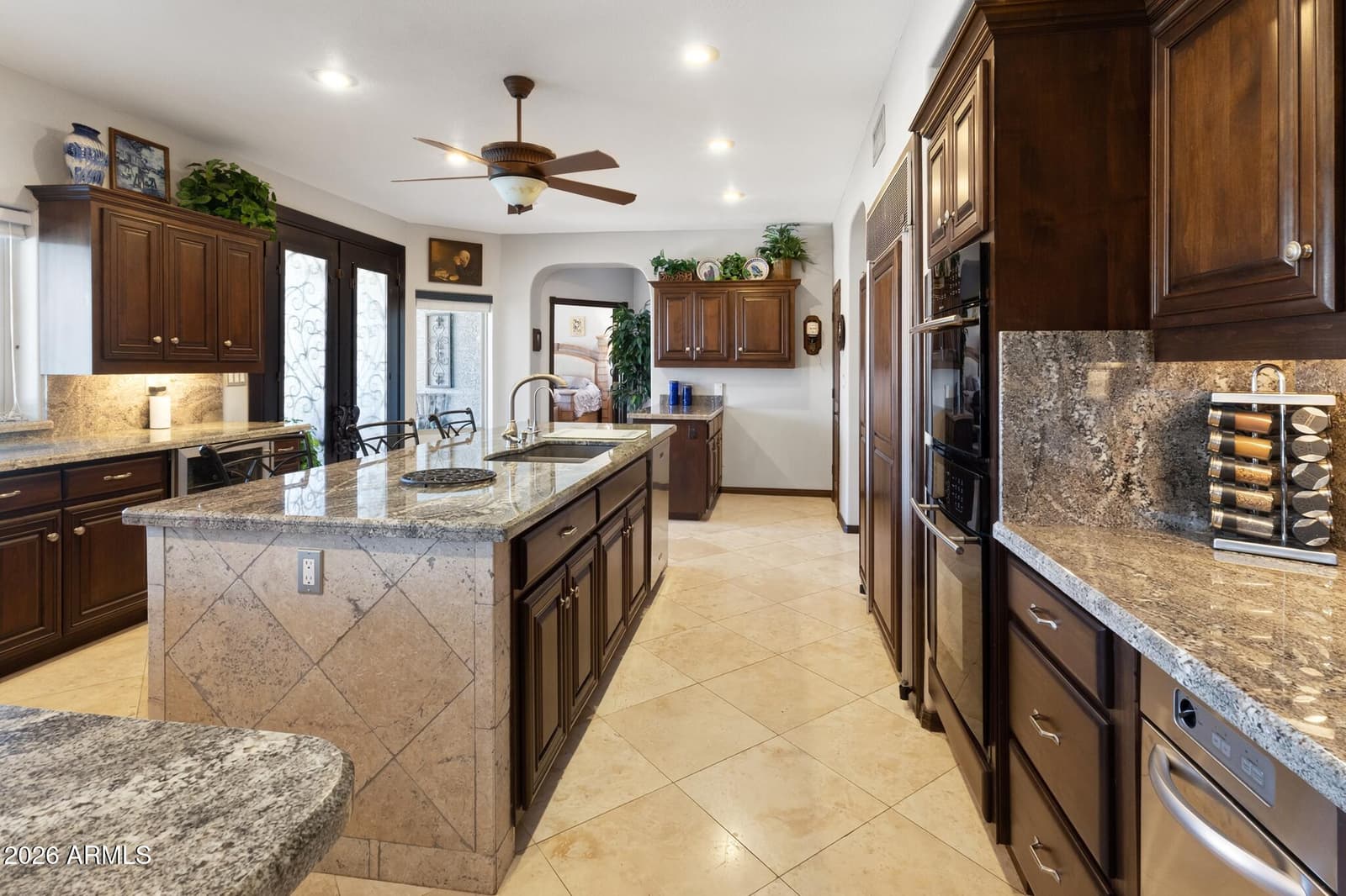 5866 W Del Lago Circle, Glendale, AZ 85308 — photo 13 of 98