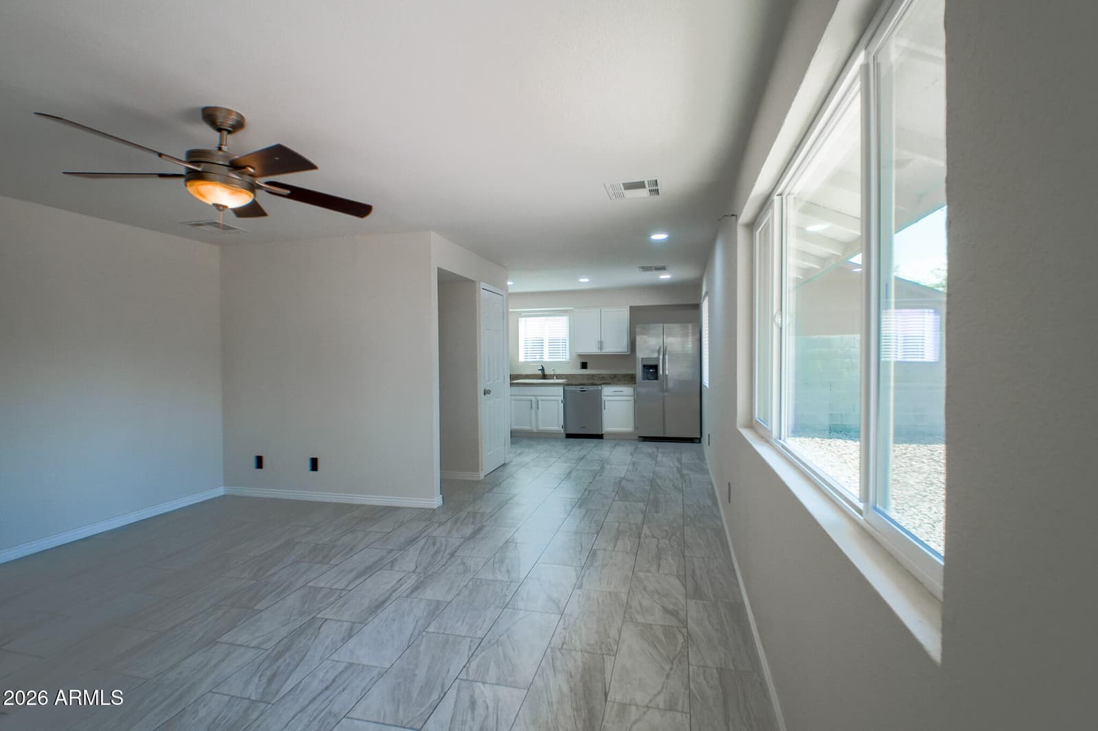 2844 N 71st Lane, Phoenix, AZ 85035 — photo 7 of 20