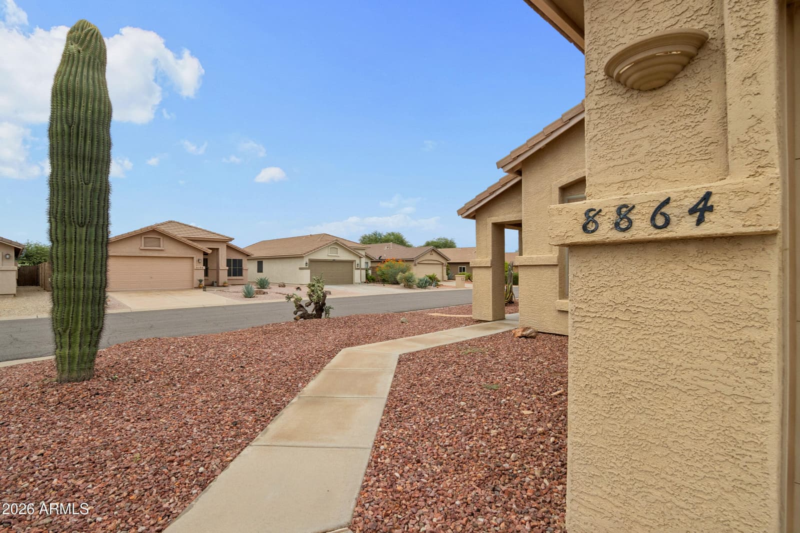 8864 E Red Mountain Lane, Gold Canyon, AZ 85118 — photo 3 of 48