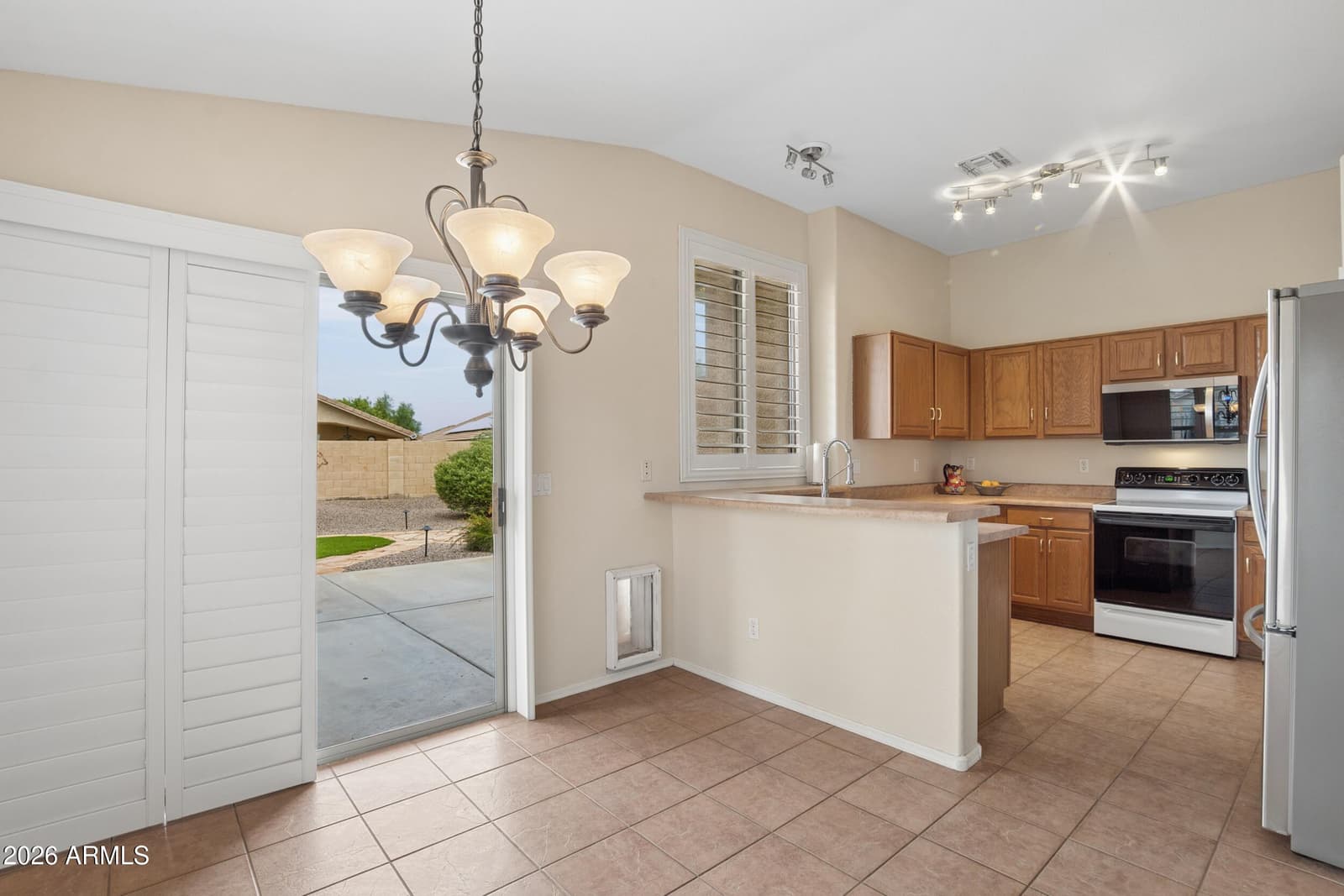 8864 E Red Mountain Lane, Gold Canyon, AZ 85118 — photo 11 of 48