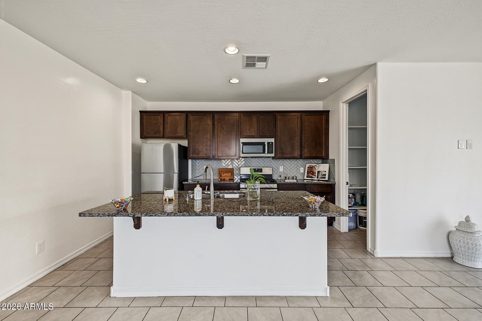 8612 N 180th Avenue, Waddell, AZ 85355 — photo 11 of 32