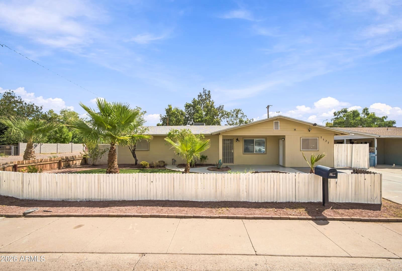 7137 N 33rd Avenue, Phoenix, AZ 85051 — photo 28 of 34