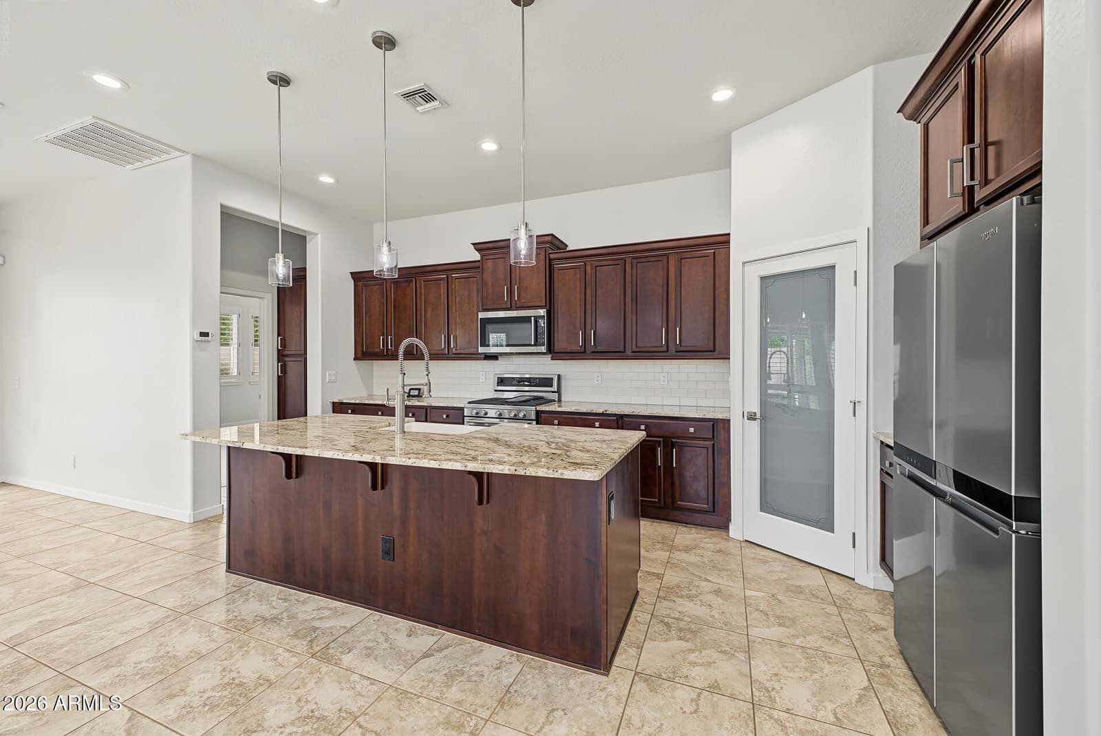 10646 E Nido Avenue, Mesa, AZ 85209 — photo 6 of 31