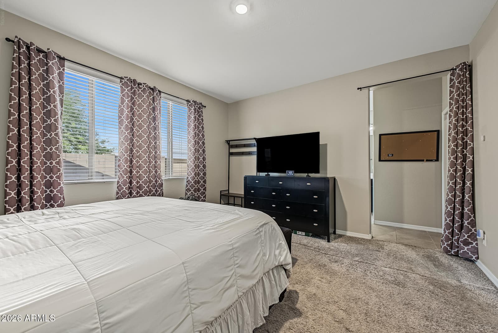2820 E Sunland Avenue, Phoenix, AZ 85040 — photo 16 of 44
