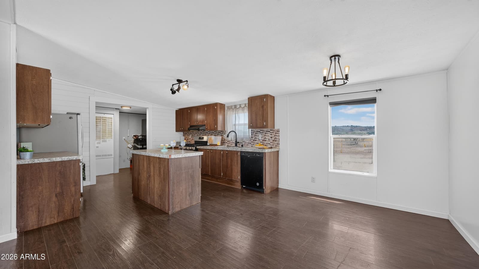 435 N Rattlesnake Ranch Road, Huachuca City, AZ 85616 — photo 9 of 46