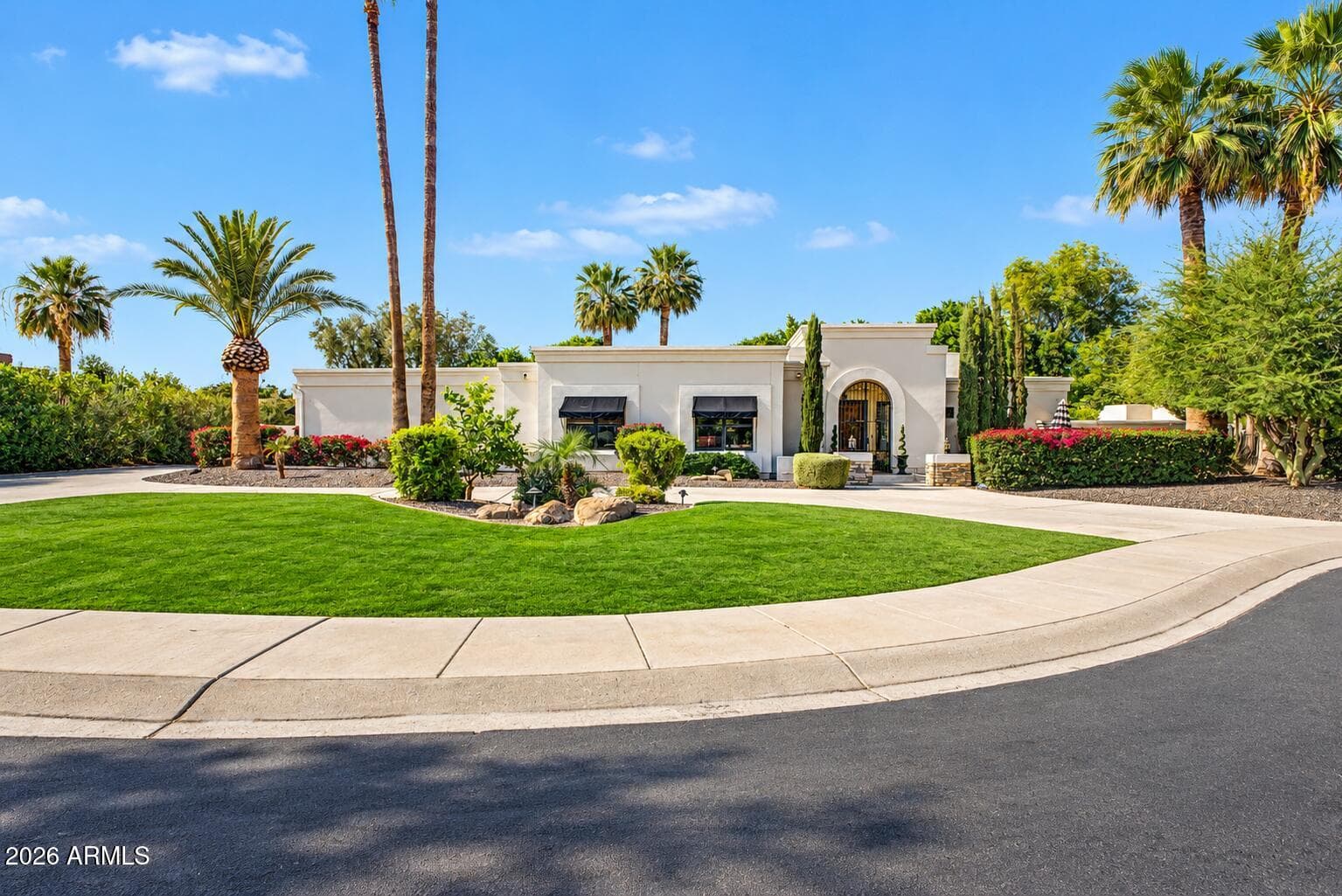 7470 E San Miguel Avenue, Scottsdale, AZ 85250 — photo 3 of 37