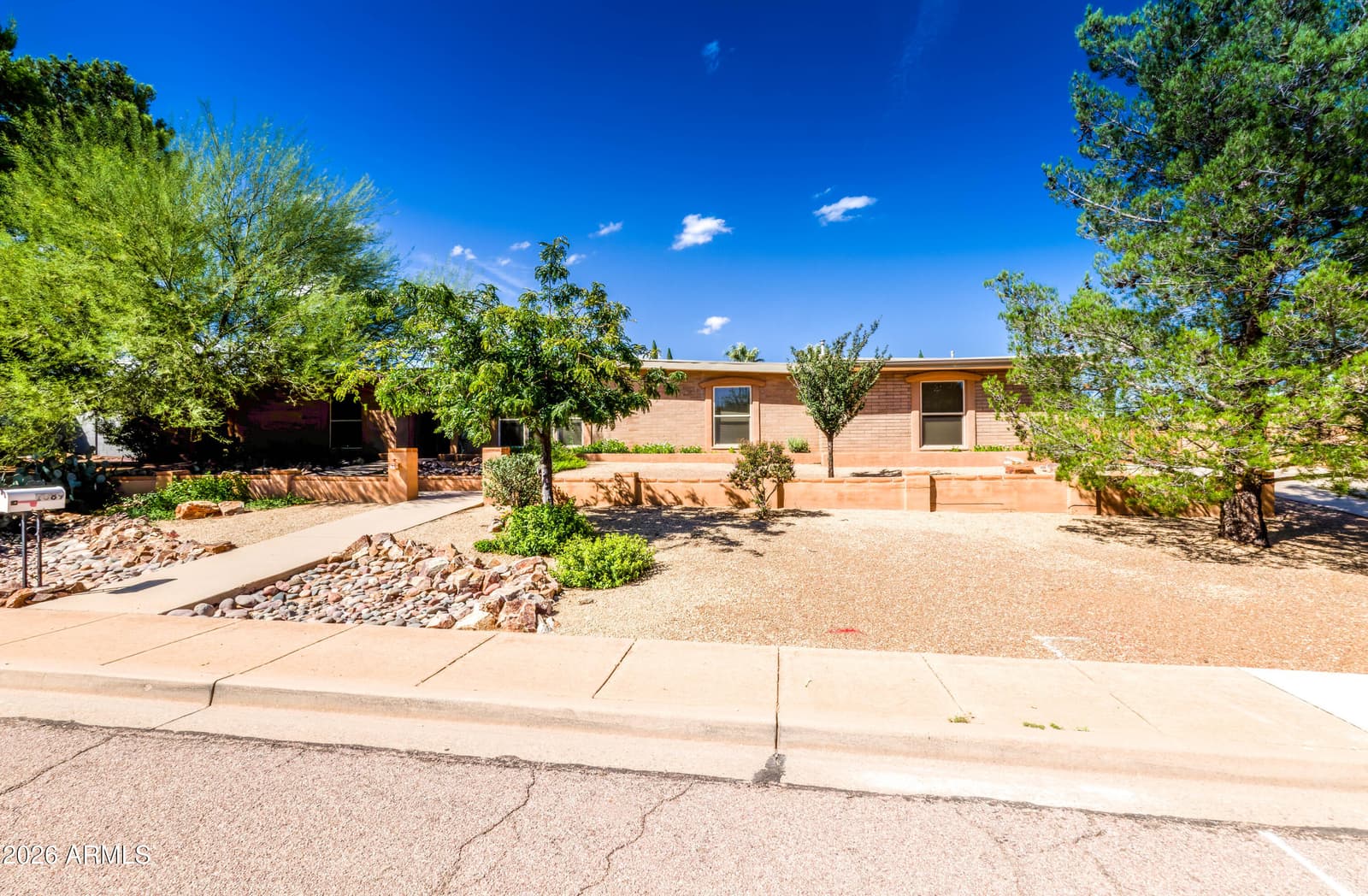 1689 Crestwood Drive, Sierra Vista, AZ 85635 — photo 3 of 77