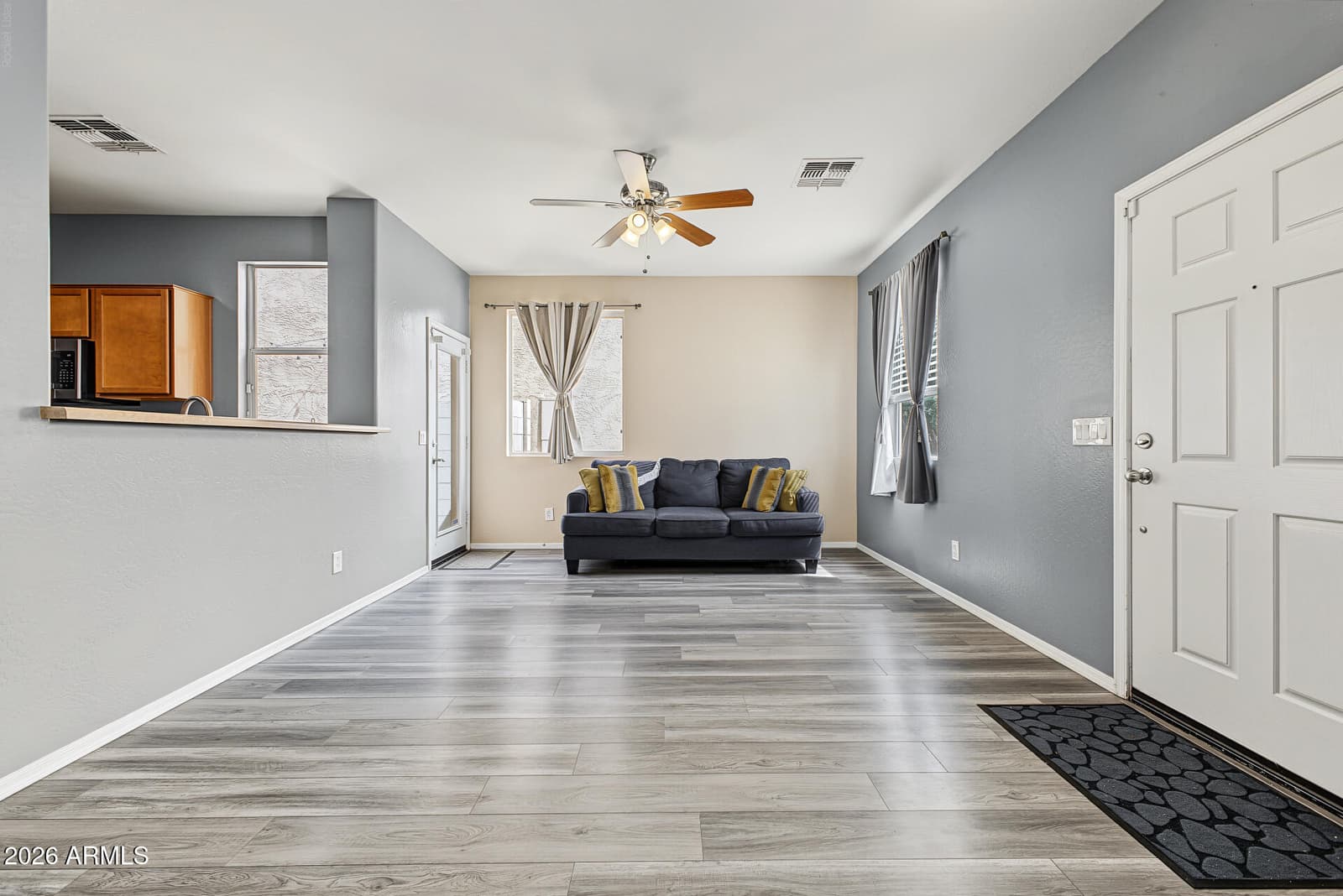 5318 W Albeniz Place, Phoenix, AZ 85043 — photo 4 of 21