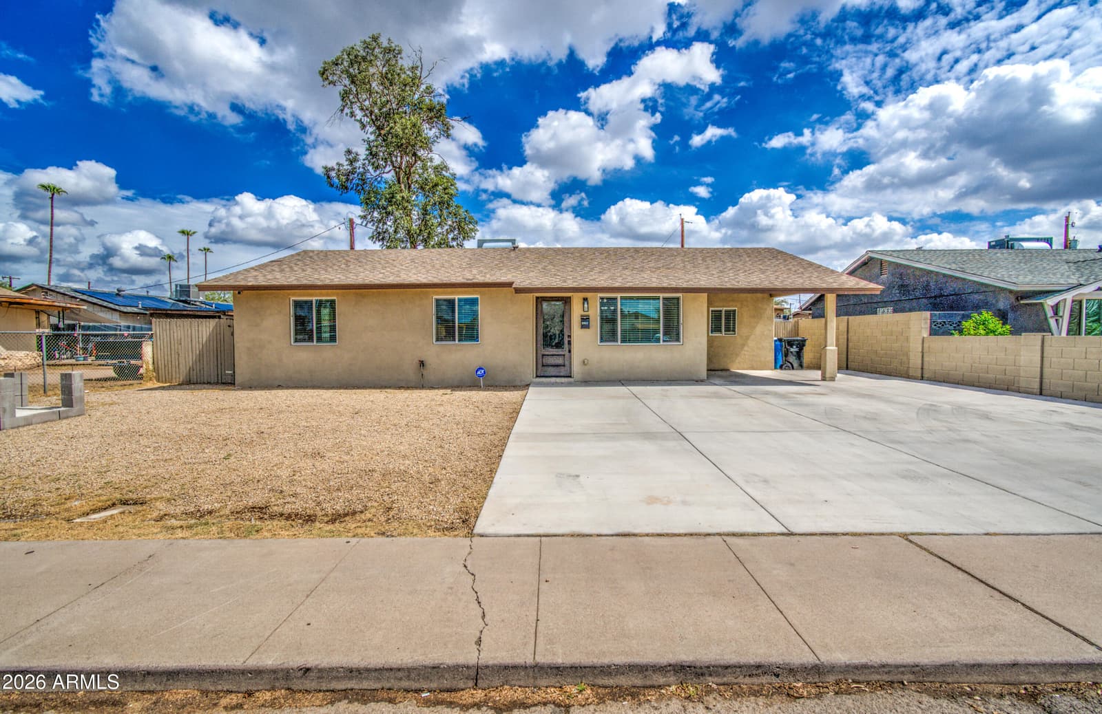 3245 N 43rd Avenue N, Phoenix, AZ 85031 — photo 2 of 44