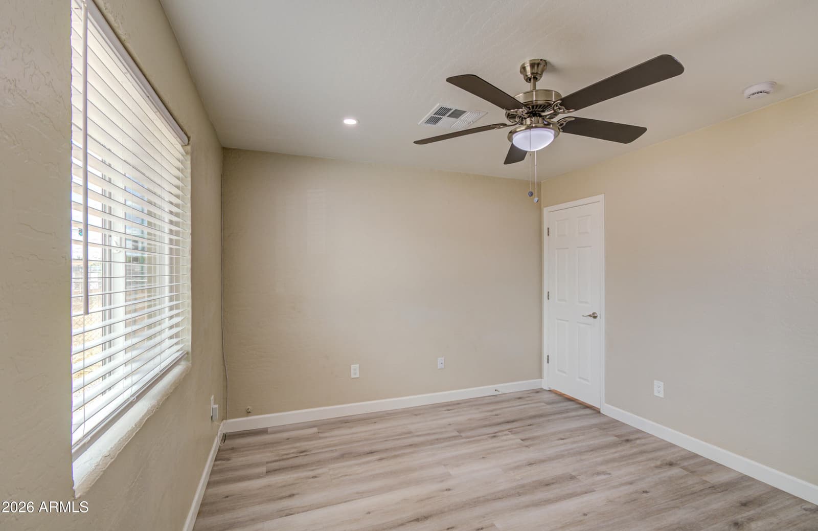3245 N 43rd Avenue N, Phoenix, AZ 85031 — photo 22 of 44