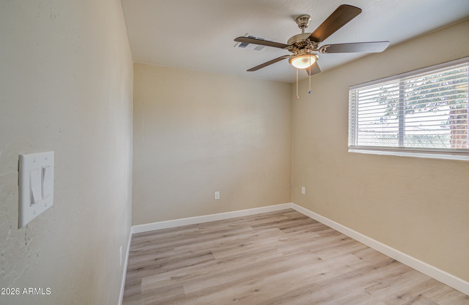 3245 N 43rd Avenue N, Phoenix, AZ 85031 — photo 30 of 44