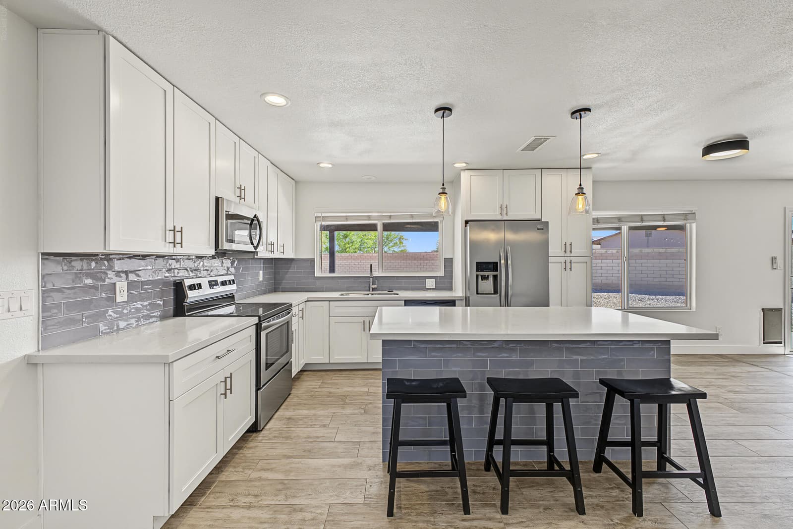 1919 N Longmore Street, Chandler, AZ 85224 — photo 4 of 35