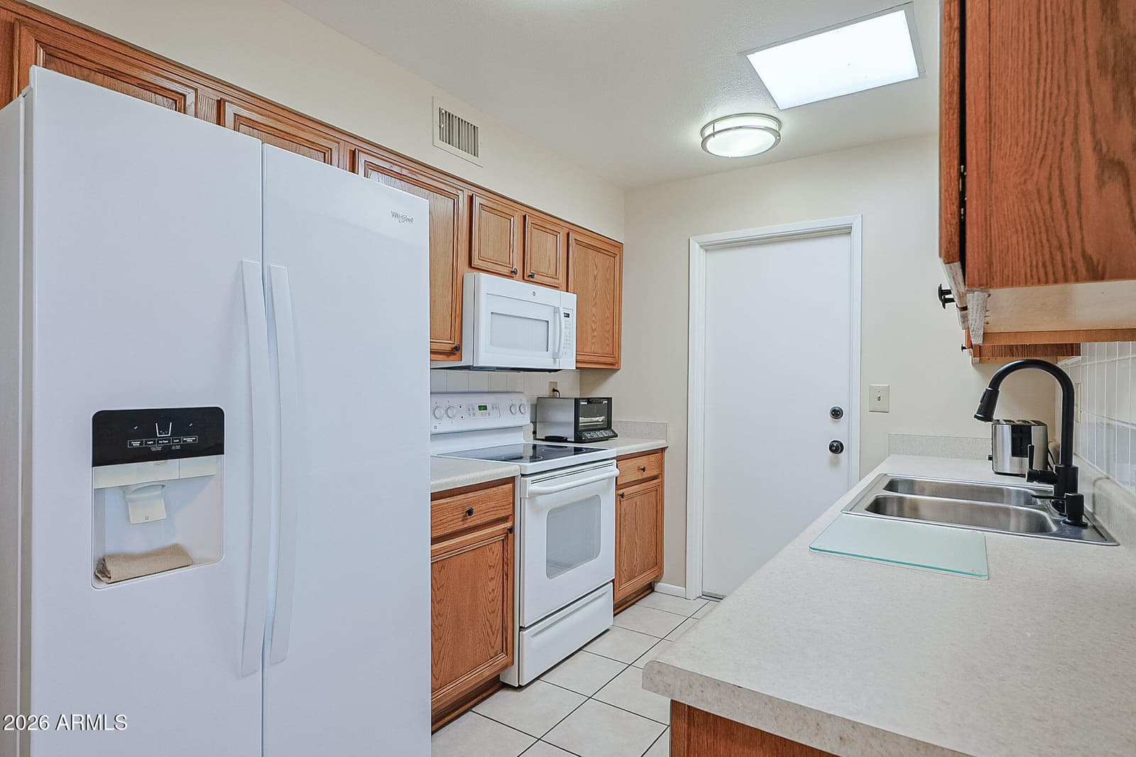 10841 W Santa Fe Drive, Sun City, AZ 85351 — photo 11 of 29