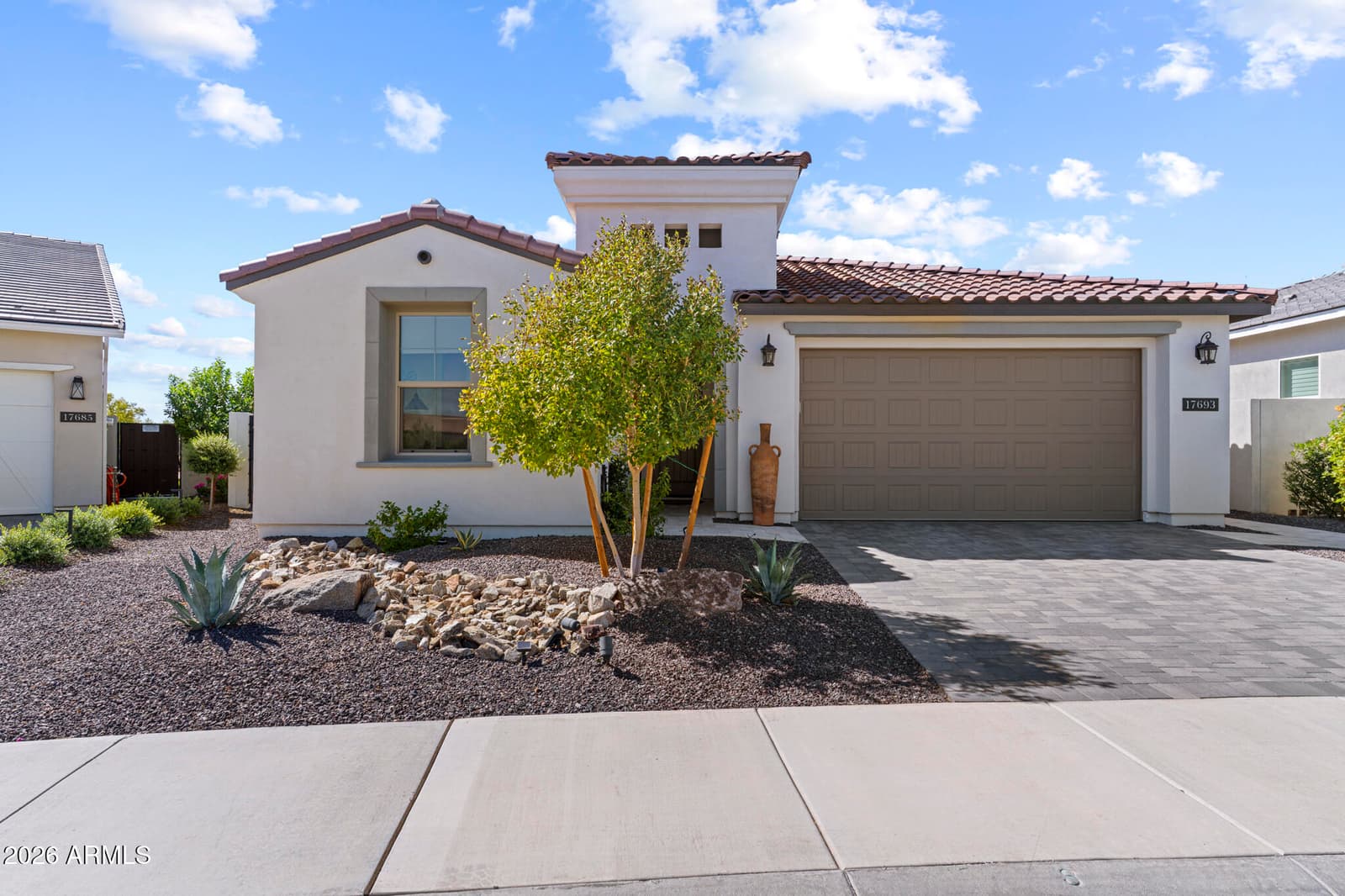 17693 W Guthrie Street, Surprise, AZ 85388 — photo 6 of 81