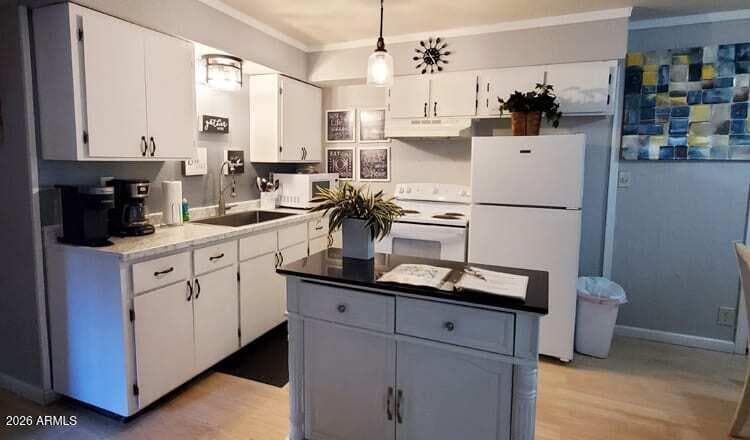 32 1009 Unit 10 (Cabin 90), Greer, AZ 85927 — photo 14 of 21