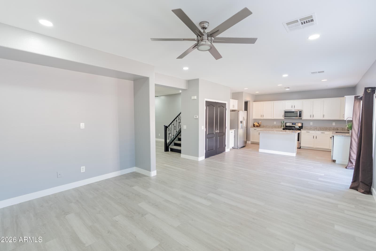 12038 W Leather Lane, Peoria, AZ 85383 — photo 7 of 29
