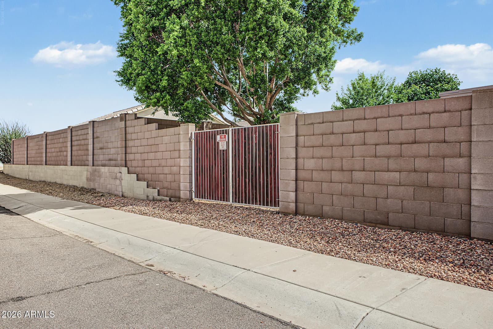 21831 N 33rd Drive, Phoenix, AZ 85027 — photo 32 of 45