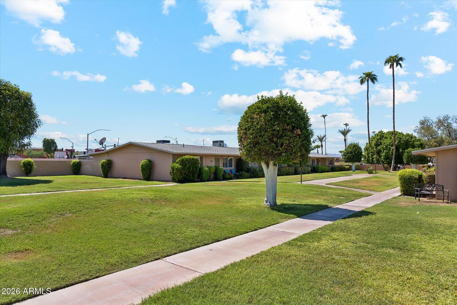 13413 N 111th Avenue, Sun City, AZ 85351 — photo 6 of 32