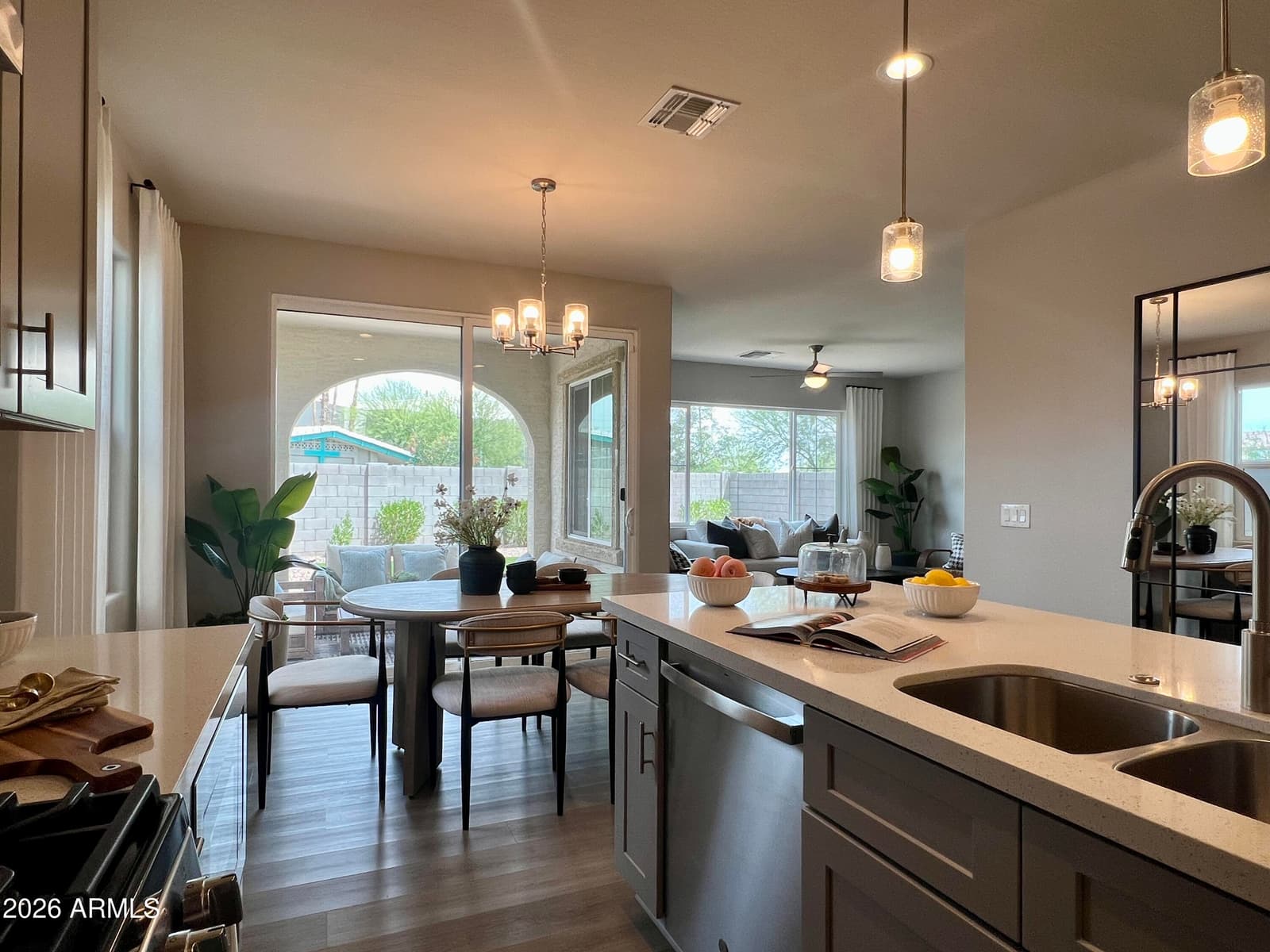 6529 N 15th Drive, Phoenix, AZ 85015 — photo 1 of 23