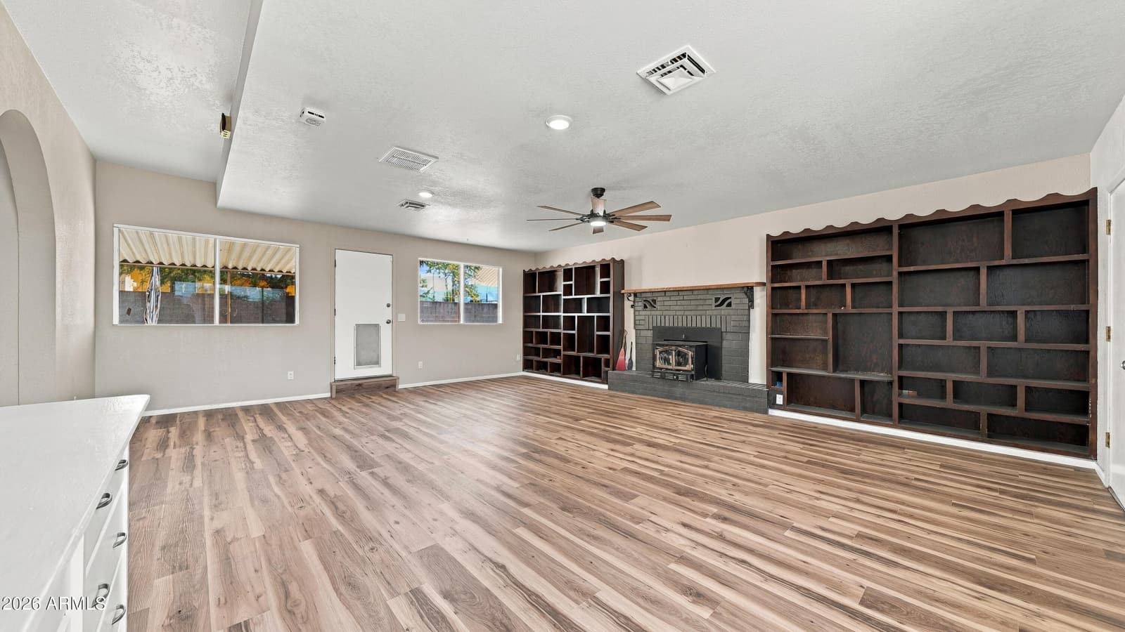 716 North Avenue, Sierra Vista, AZ 85635 — photo 4 of 47