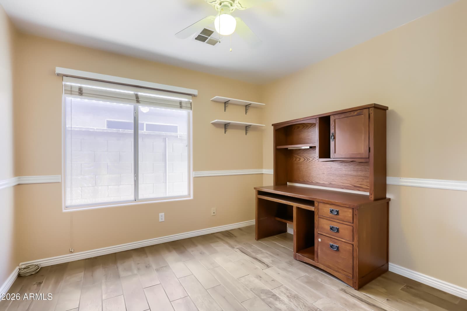 233 W Grovers Avenue, Phoenix, AZ 85023 — photo 12 of 36