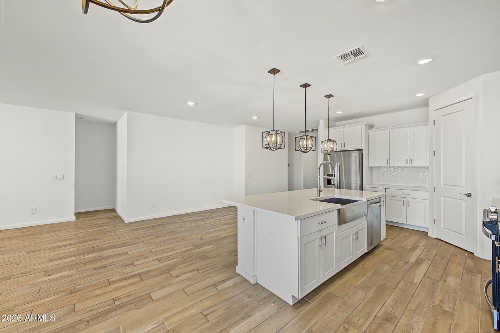 219 S 175th Avenue, Goodyear, AZ 85338 — photo 8 of 28