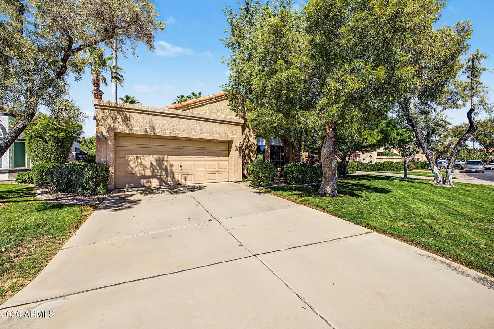 322 E Hearne Way, Gilbert, AZ 85234 — photo 1 of 35