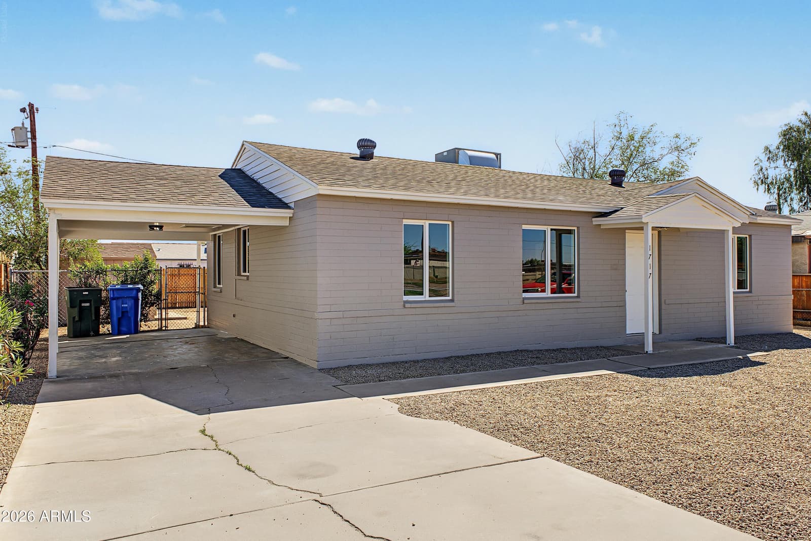 1717 W Pima Street, Phoenix, AZ 85007 — photo 3 of 29