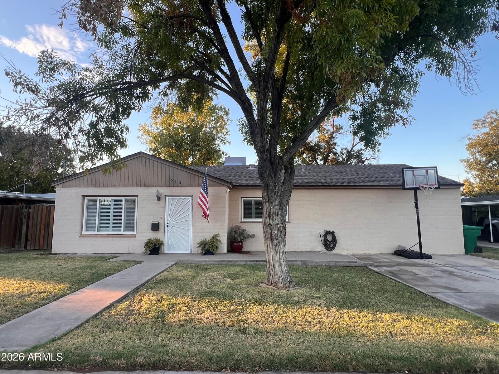 610 E 1st Place, Mesa, AZ 85203 — photo 1 of 18