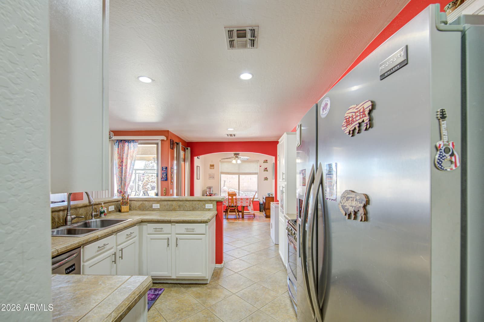 2579 S Ponderosa Drive, Gilbert, AZ 85295 — photo 10 of 48