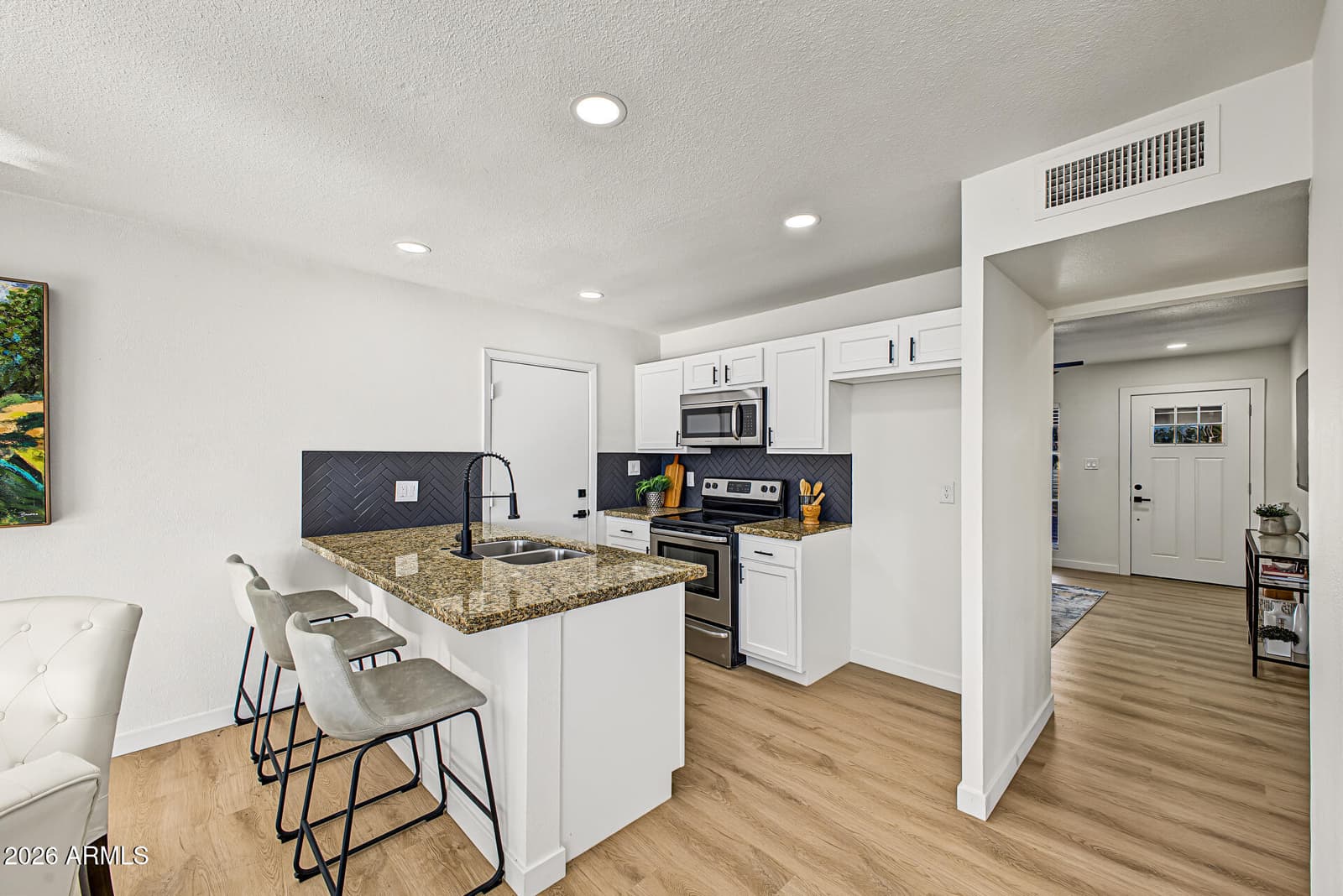 18210 N 23rd Avenue, Phoenix, AZ 85023 — photo 10 of 27