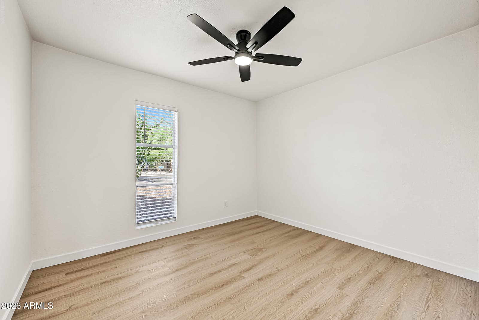 18210 N 23rd Avenue, Phoenix, AZ 85023 — photo 18 of 27