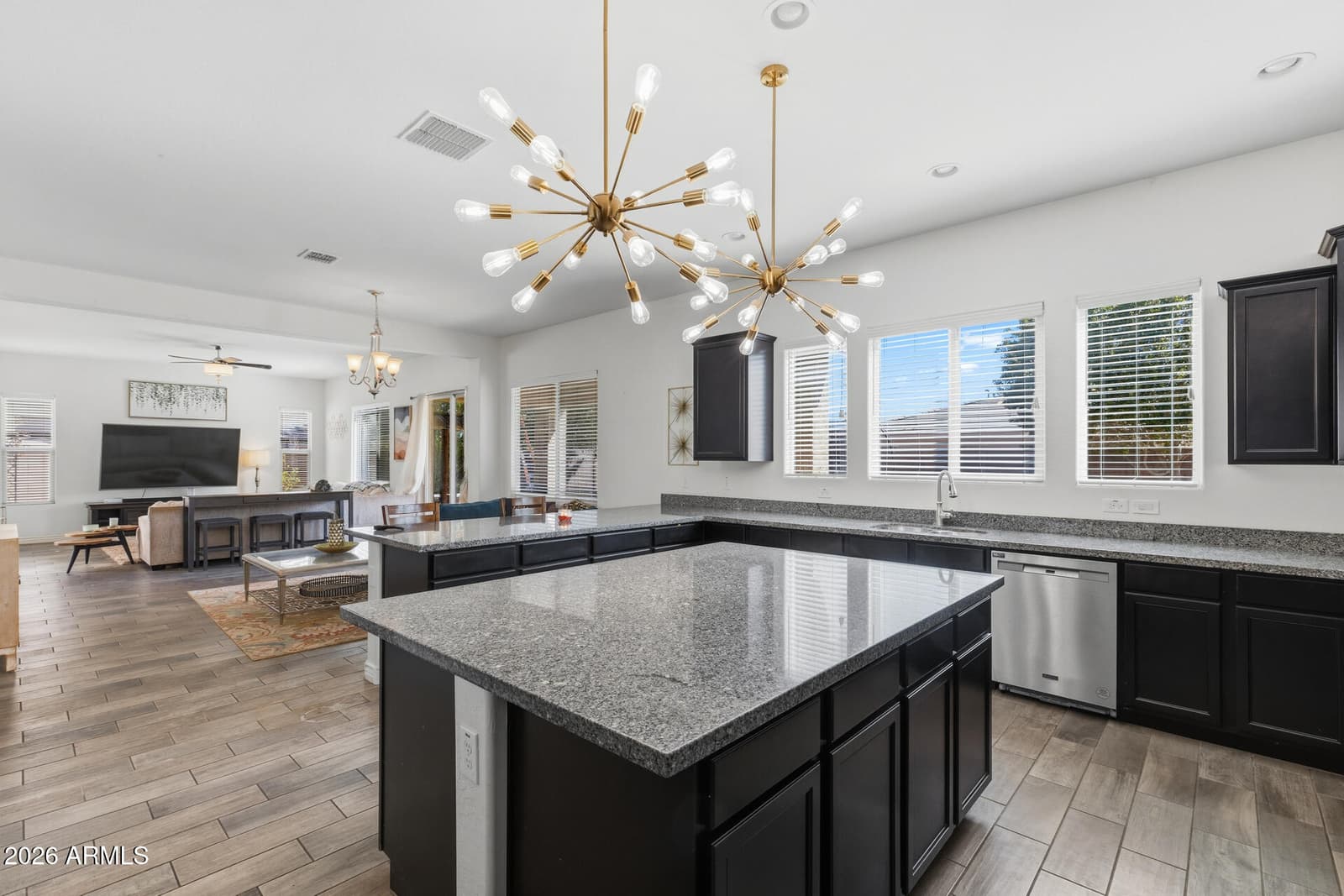 18387 W Paradise Lane, Surprise, AZ 85388 — photo 10 of 34