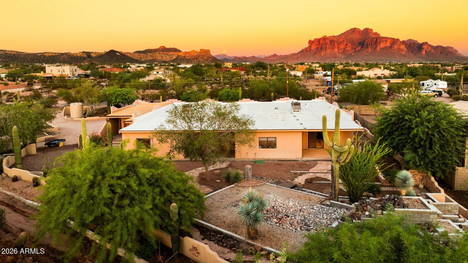 4932 N Winchester Road, Apache Junction, AZ 85119 — photo 3 of 29
