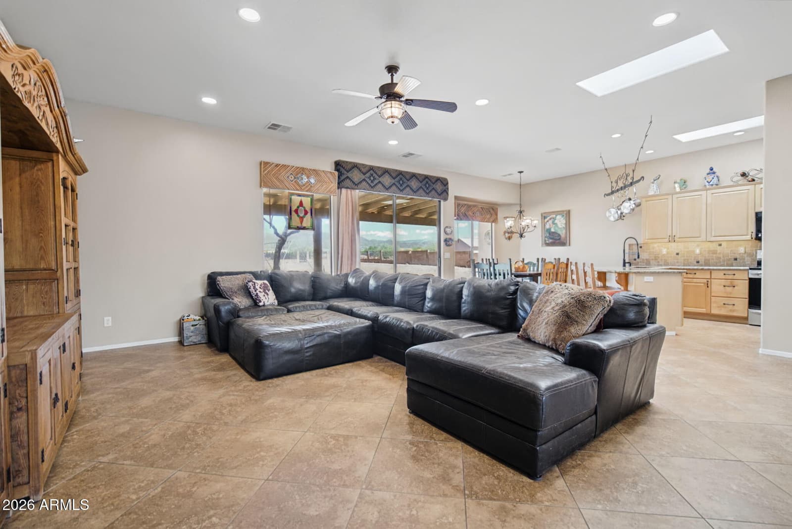 2818 W Tanya Trail, Phoenix, AZ 85086 — photo 7 of 41
