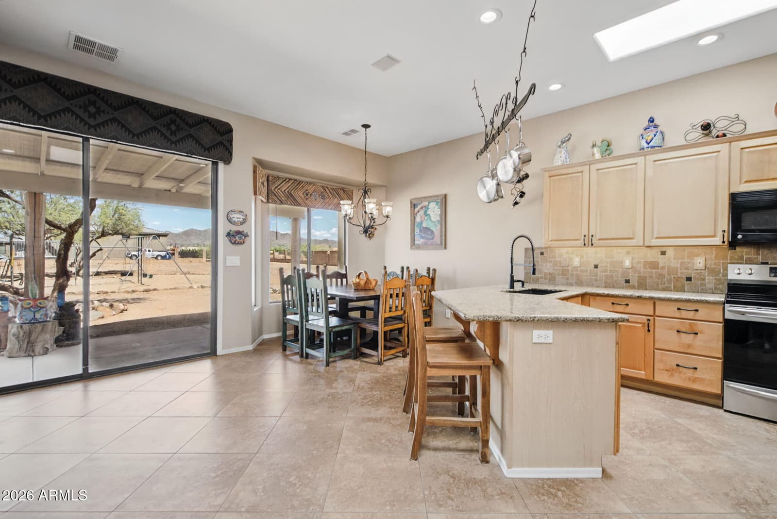 2818 W Tanya Trail, Phoenix, AZ 85086 — photo 10 of 41