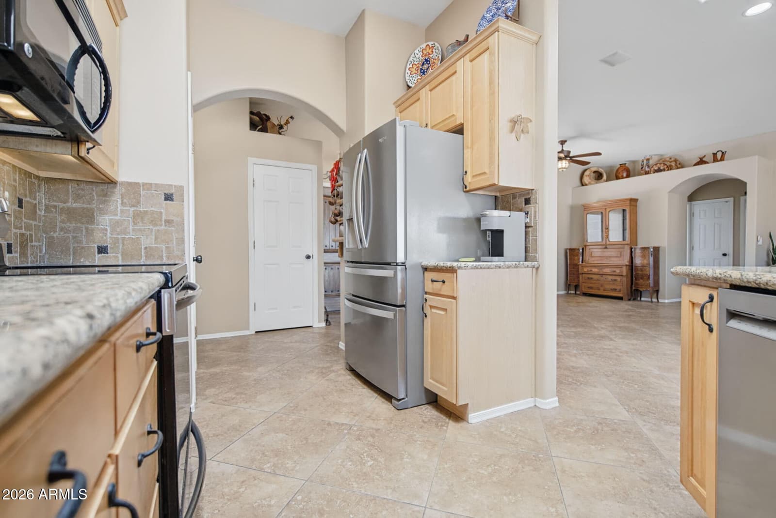 2818 W Tanya Trail, Phoenix, AZ 85086 — photo 11 of 41