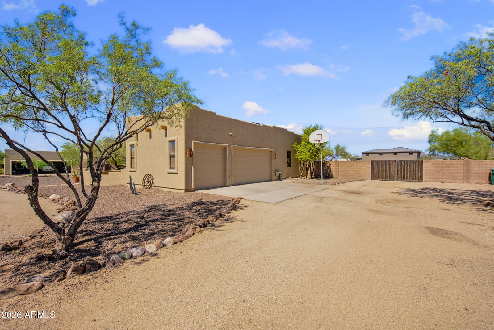 2818 W Tanya Trail, Phoenix, AZ 85086 — photo 4 of 41