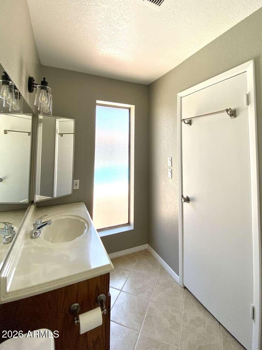 3301 W Muriel Drive, Phoenix, AZ 85053 — photo 9 of 25