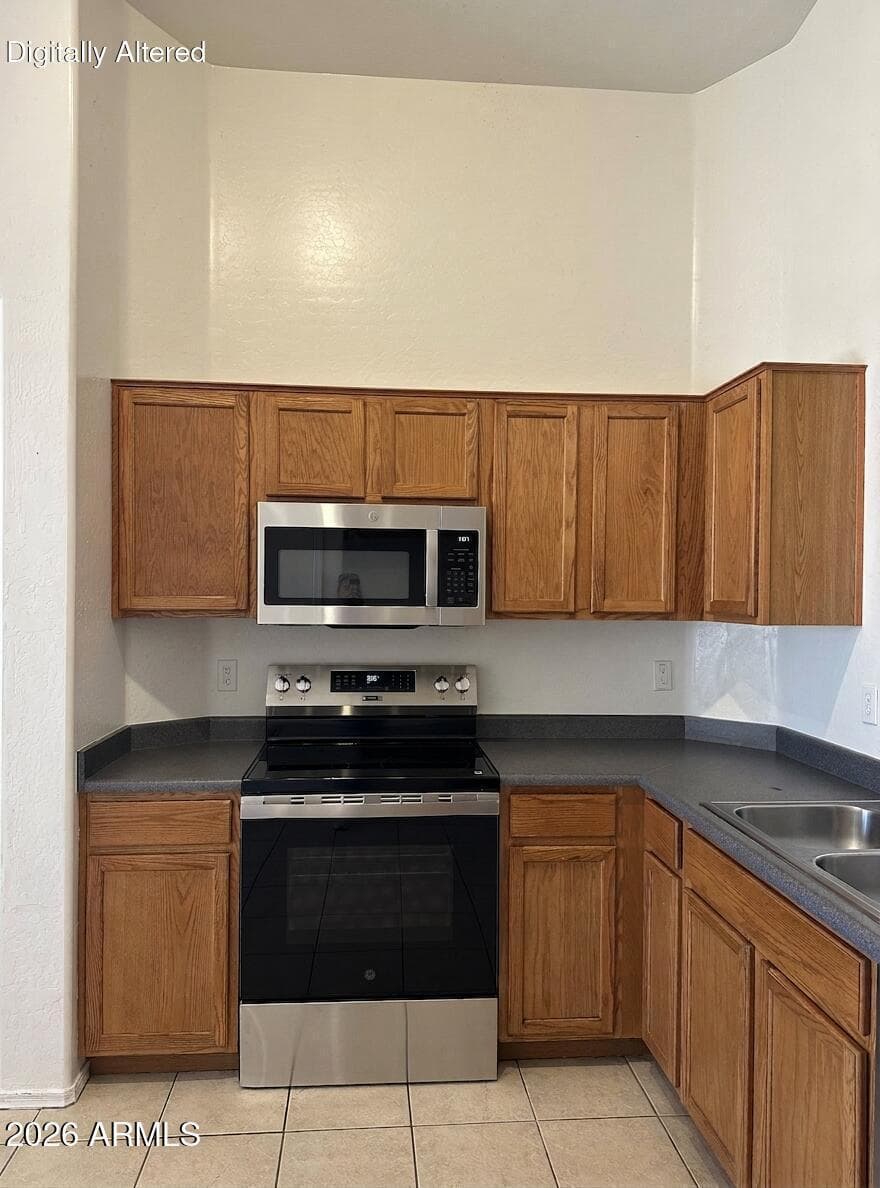 13229 W Lisbon Lane, Surprise, AZ 85379 — photo 10 of 24