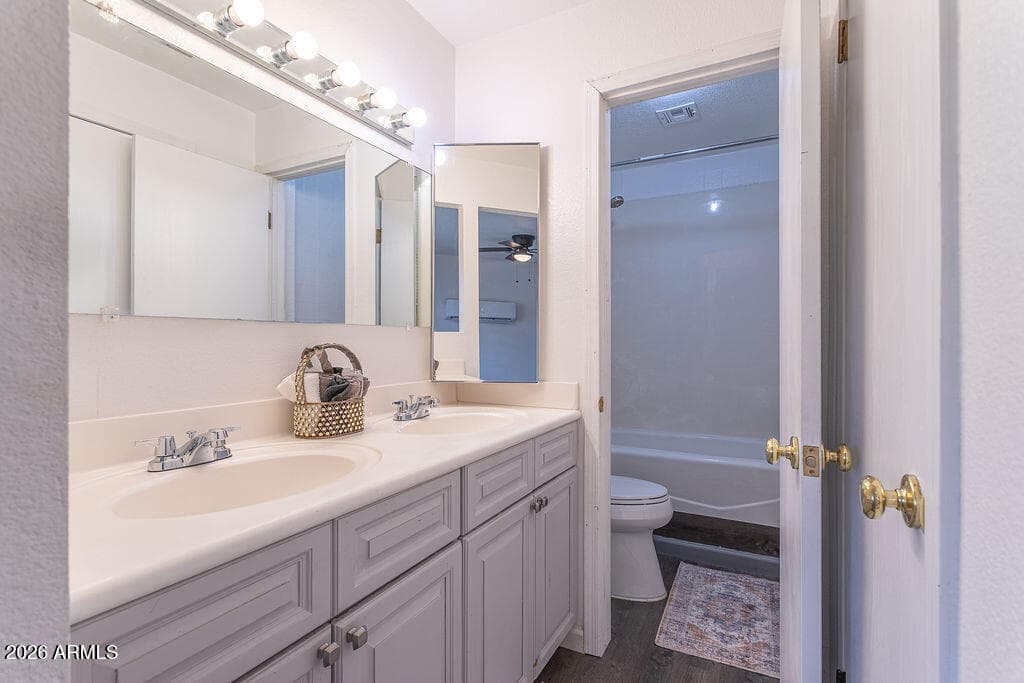 161 W 15th Avenue, Apache Junction, AZ 85120 — photo 9 of 18