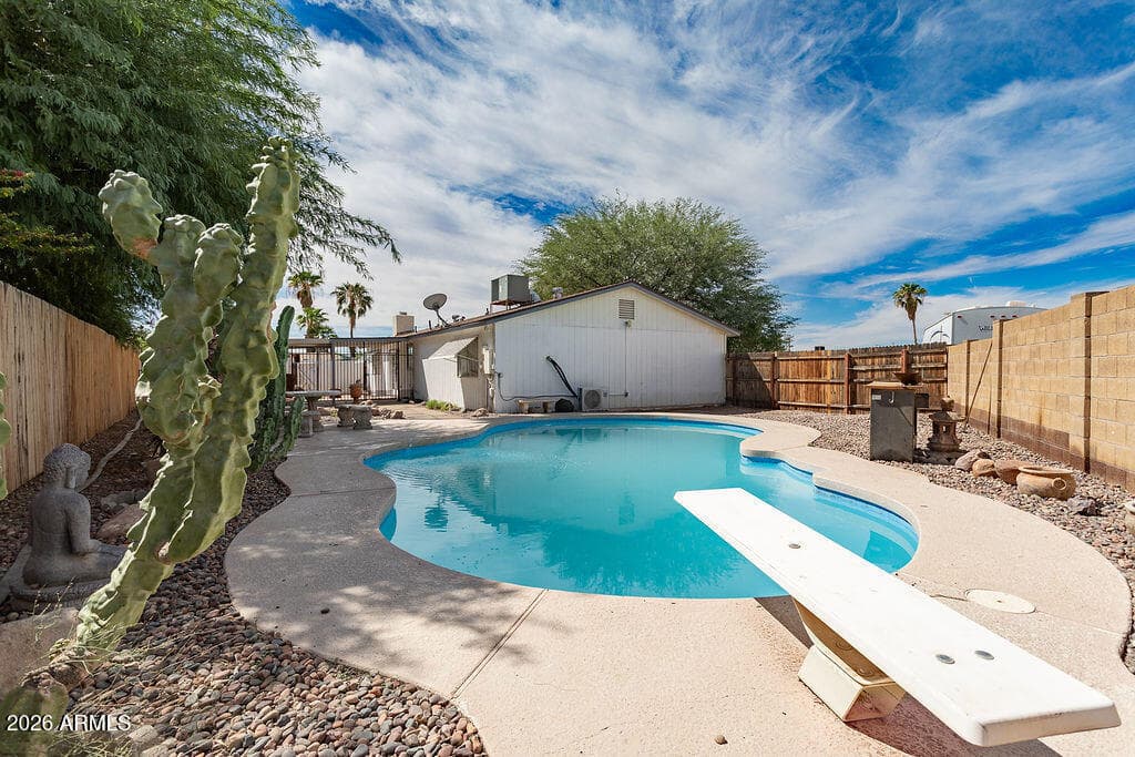 161 W 15th Avenue, Apache Junction, AZ 85120 — photo 3 of 18