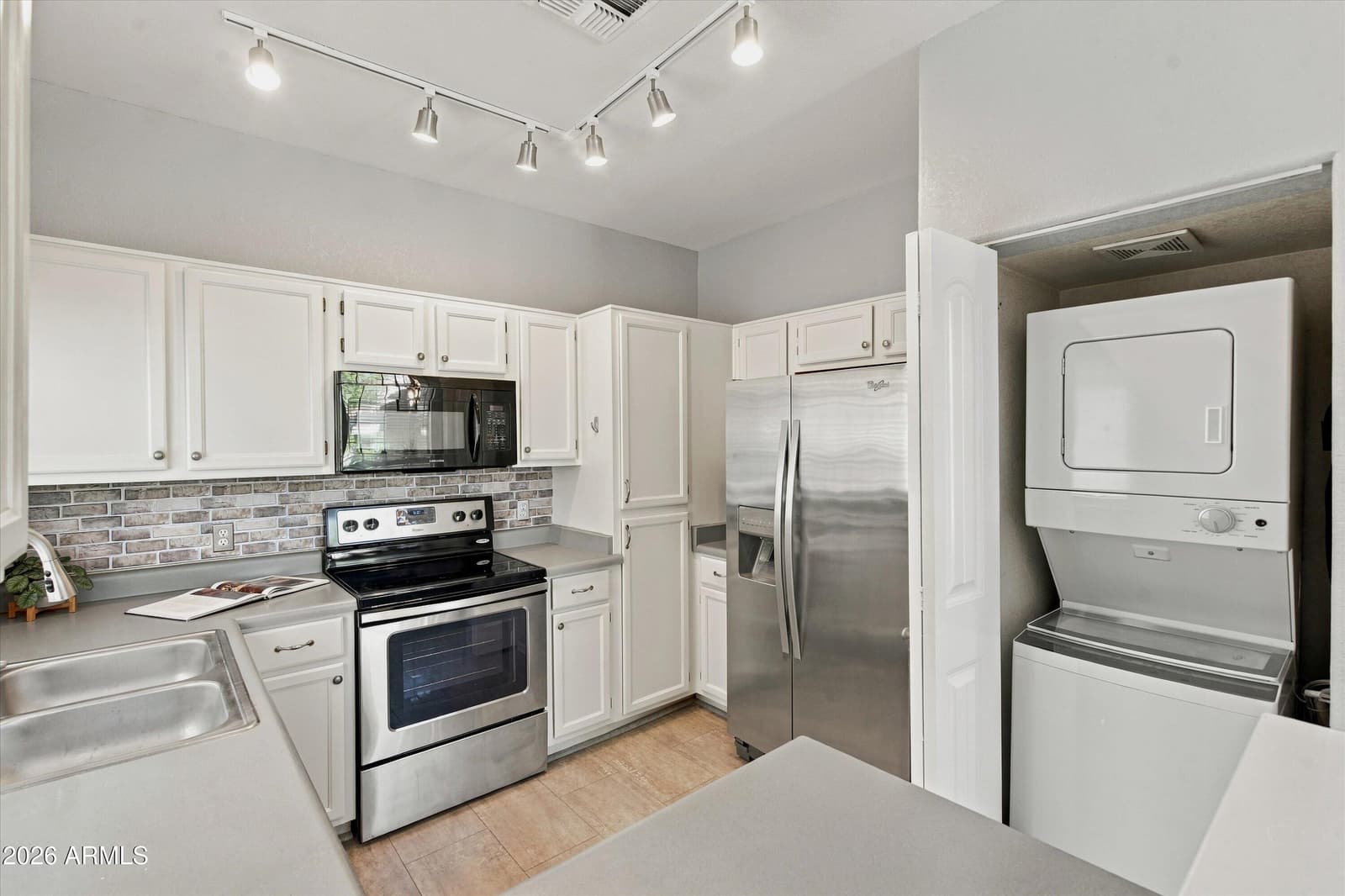 1633 E Lakeside Drive 165, Gilbert, AZ 85234 — photo 14 of 35