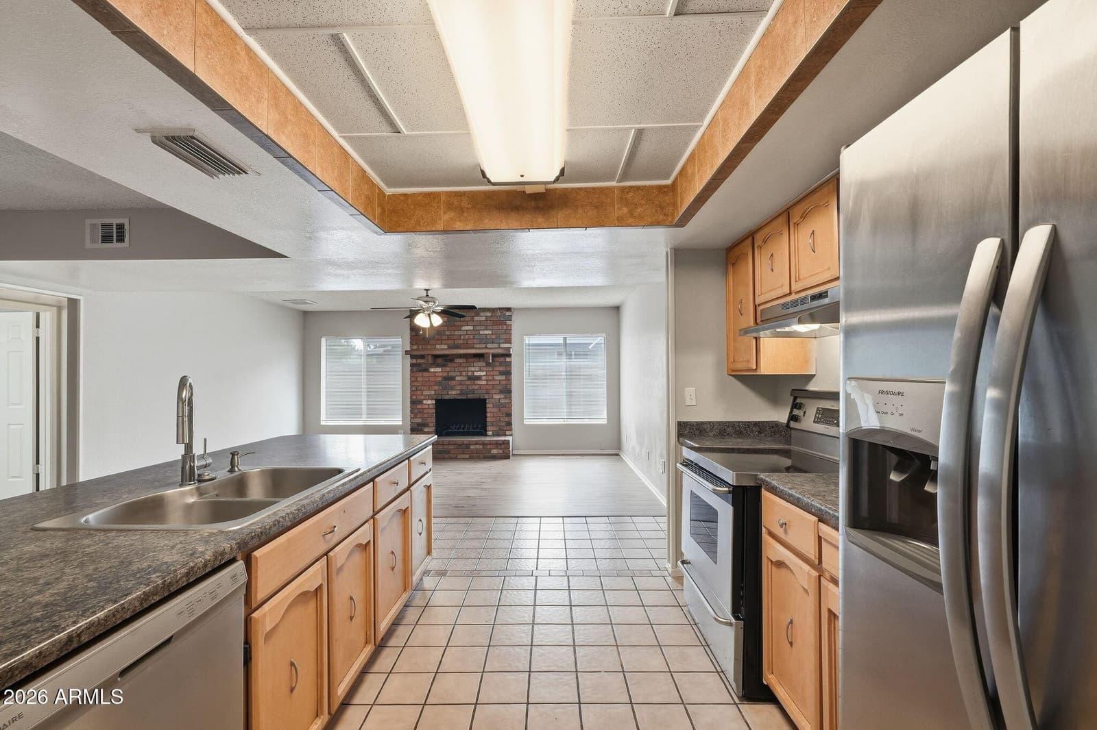 415 S Spur Street, Mesa, AZ 85204 — photo 6 of 36