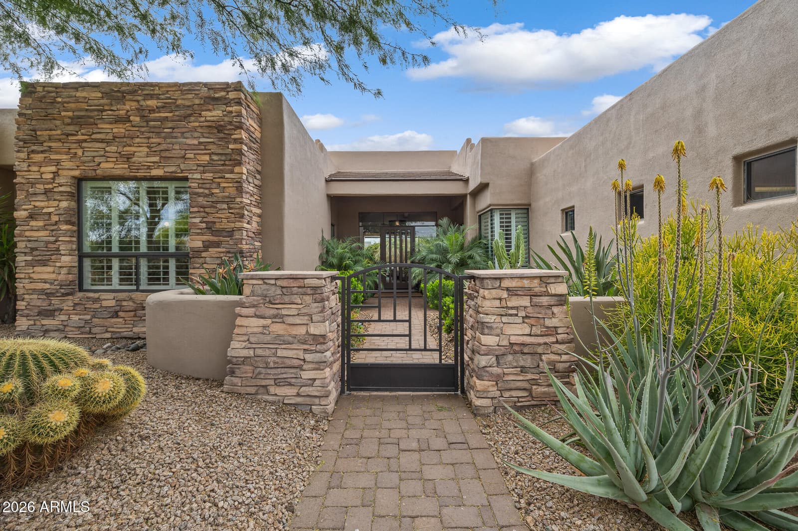 10949 E Dale Lane, Scottsdale, AZ 85262 — photo 3 of 46