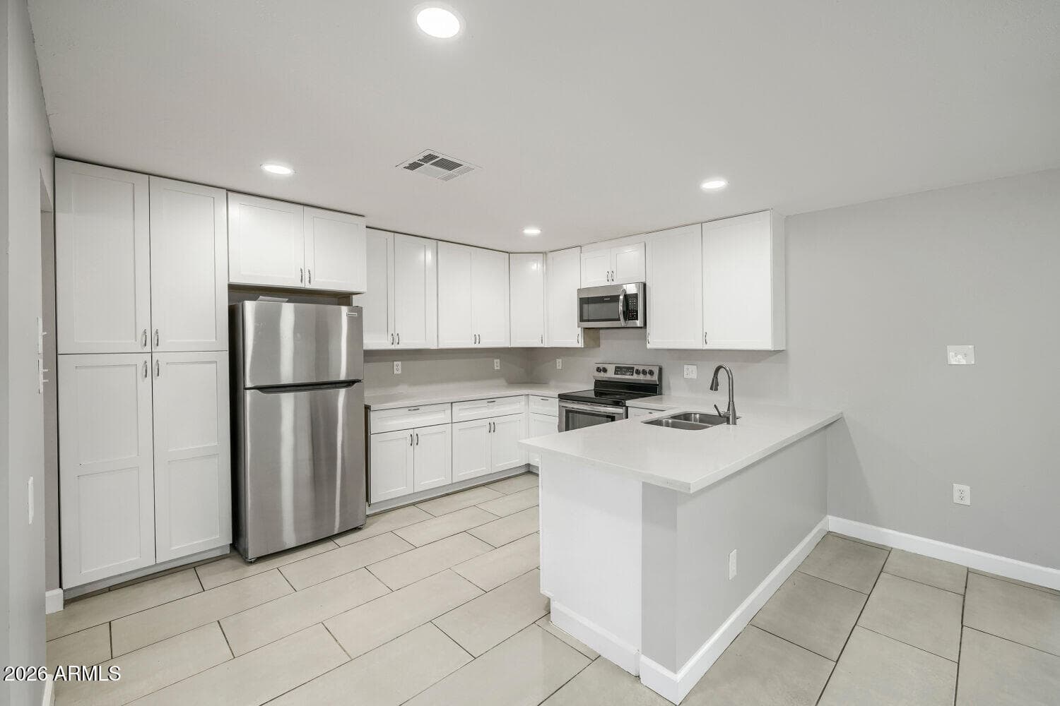 5449 W Flower Street, Phoenix, AZ 85031 — photo 11 of 29