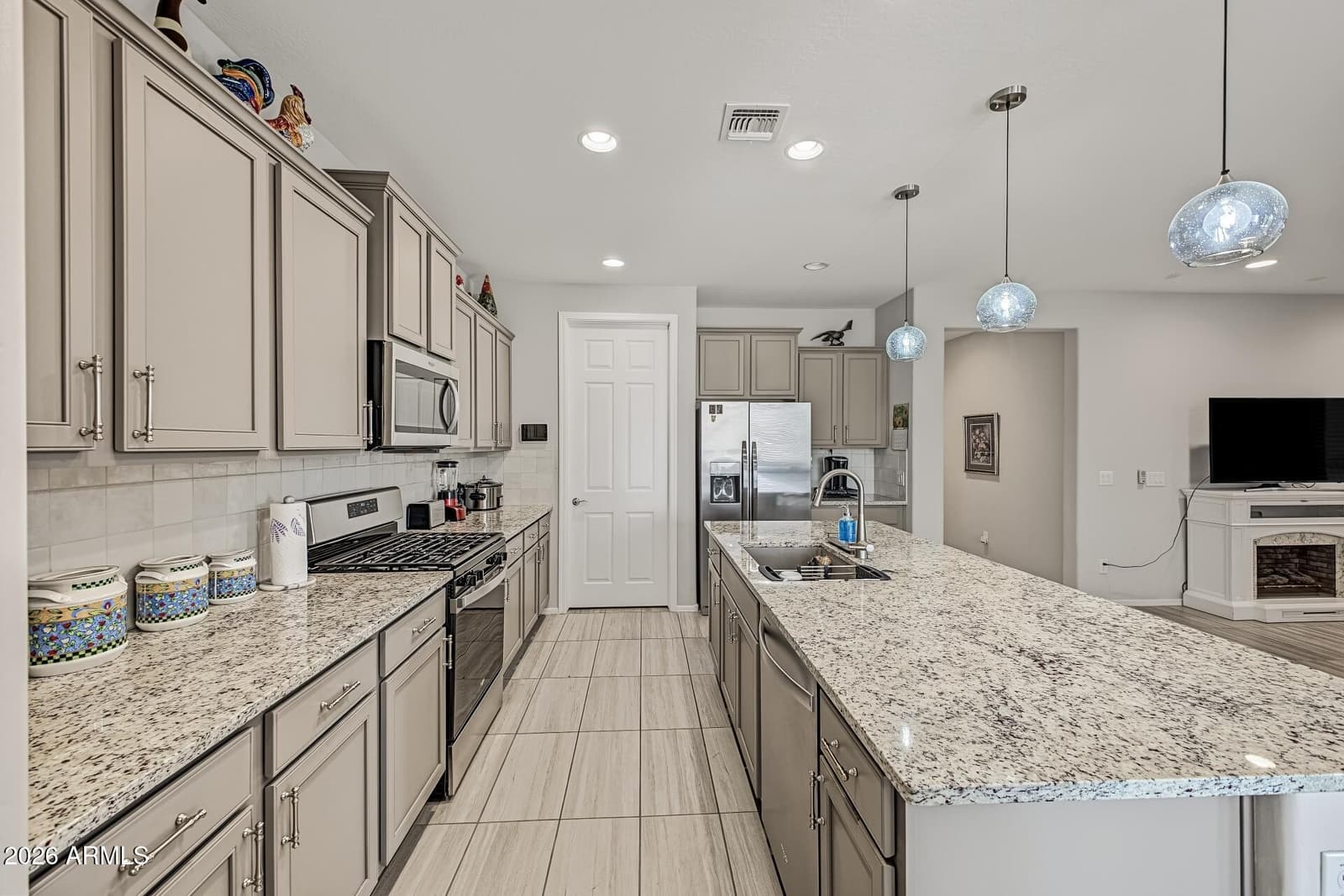 21290 N 270th Avenue, Buckeye, AZ 85396 — photo 10 of 30