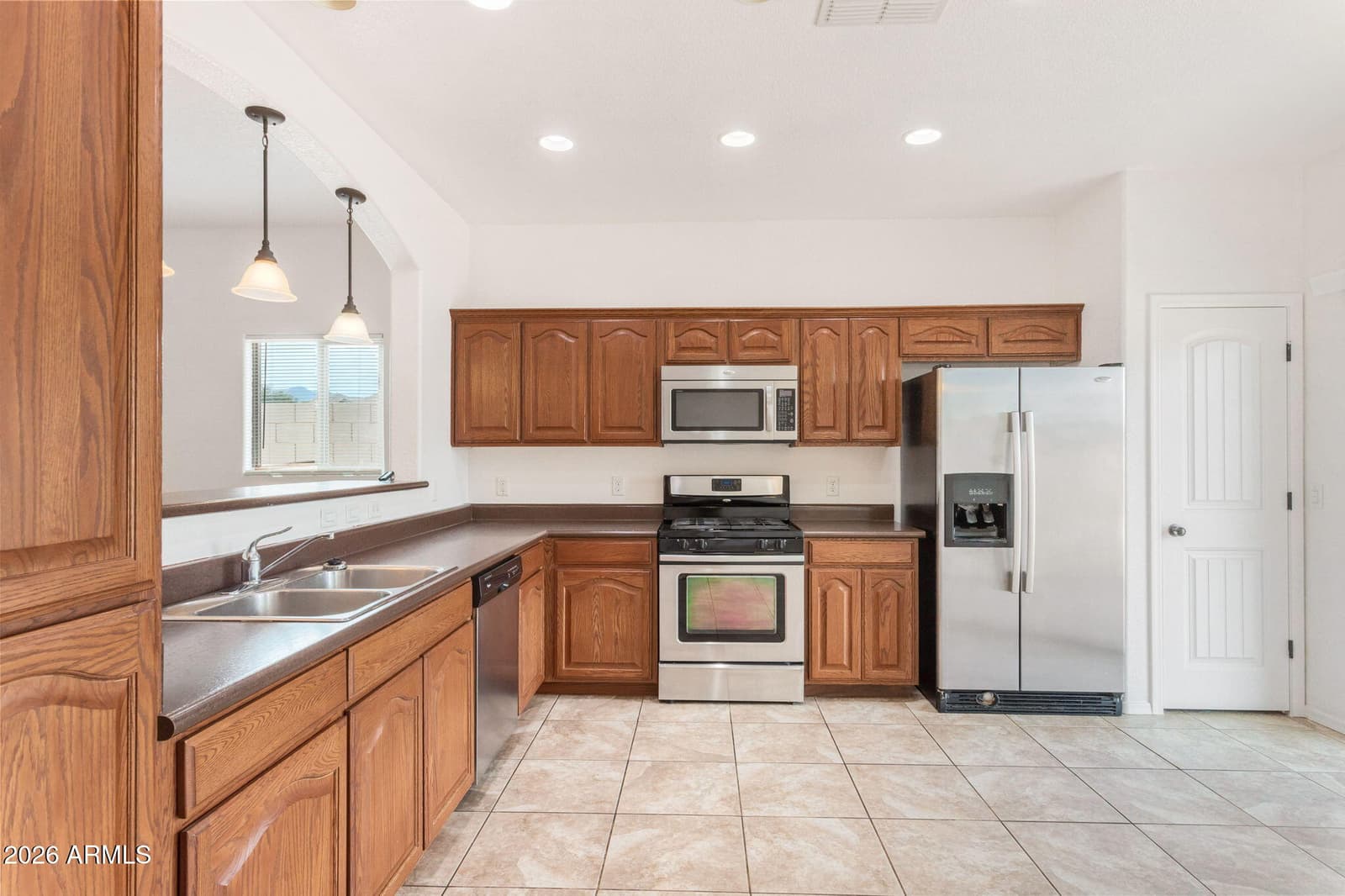 4563 Leisure Lane, Sierra Vista, AZ 85650 — photo 9 of 28