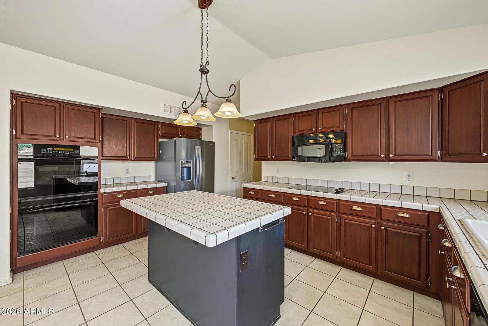 434 W Mendoza Circle, Mesa, AZ 85210 — photo 6 of 26